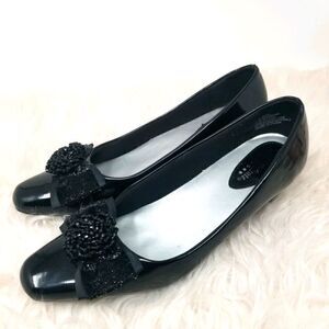 TORTA CALIENTE BLACK DRESS HEEL. SIZE 8.5M.